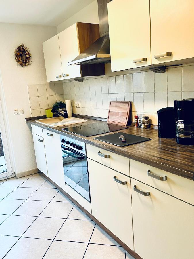 Modernes 3 Zimmer Apartment - Luise- Mit Wlan, Balkon Und Smart-Tv In City-Nahe! Erfurt Buitenkant foto