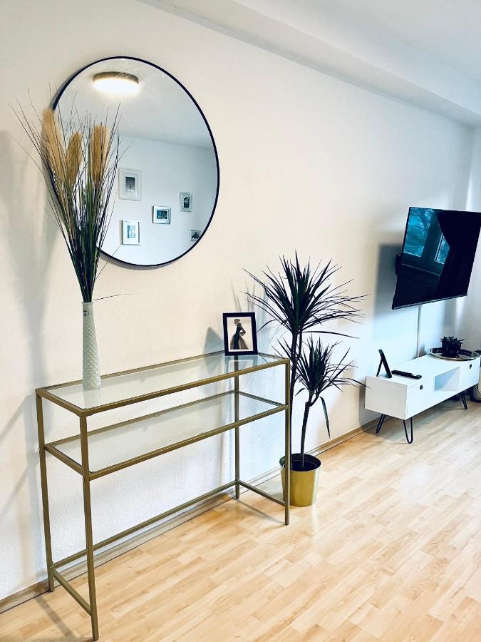 Modernes 3 Zimmer Apartment - Luise- Mit Wlan, Balkon Und Smart-Tv In City-Nahe! Erfurt Buitenkant foto